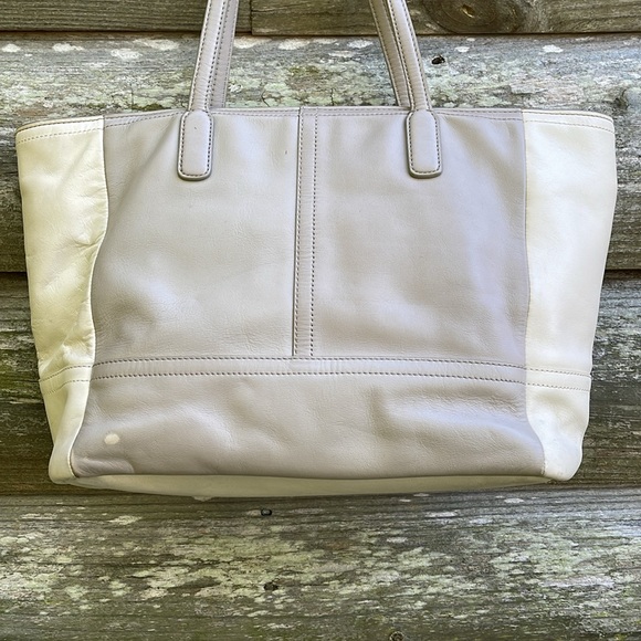 Vintage Leather COACH Shoulder Bag - Picture 4 of 13